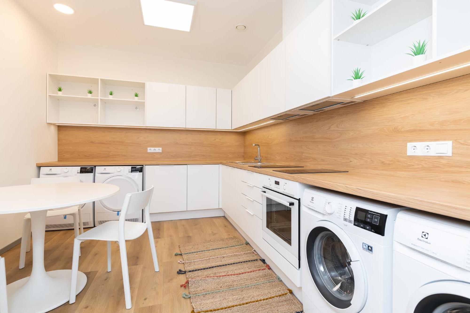 Hilltop Apartments - Studio Rooms In City Centre Tallinn Luaran gambar