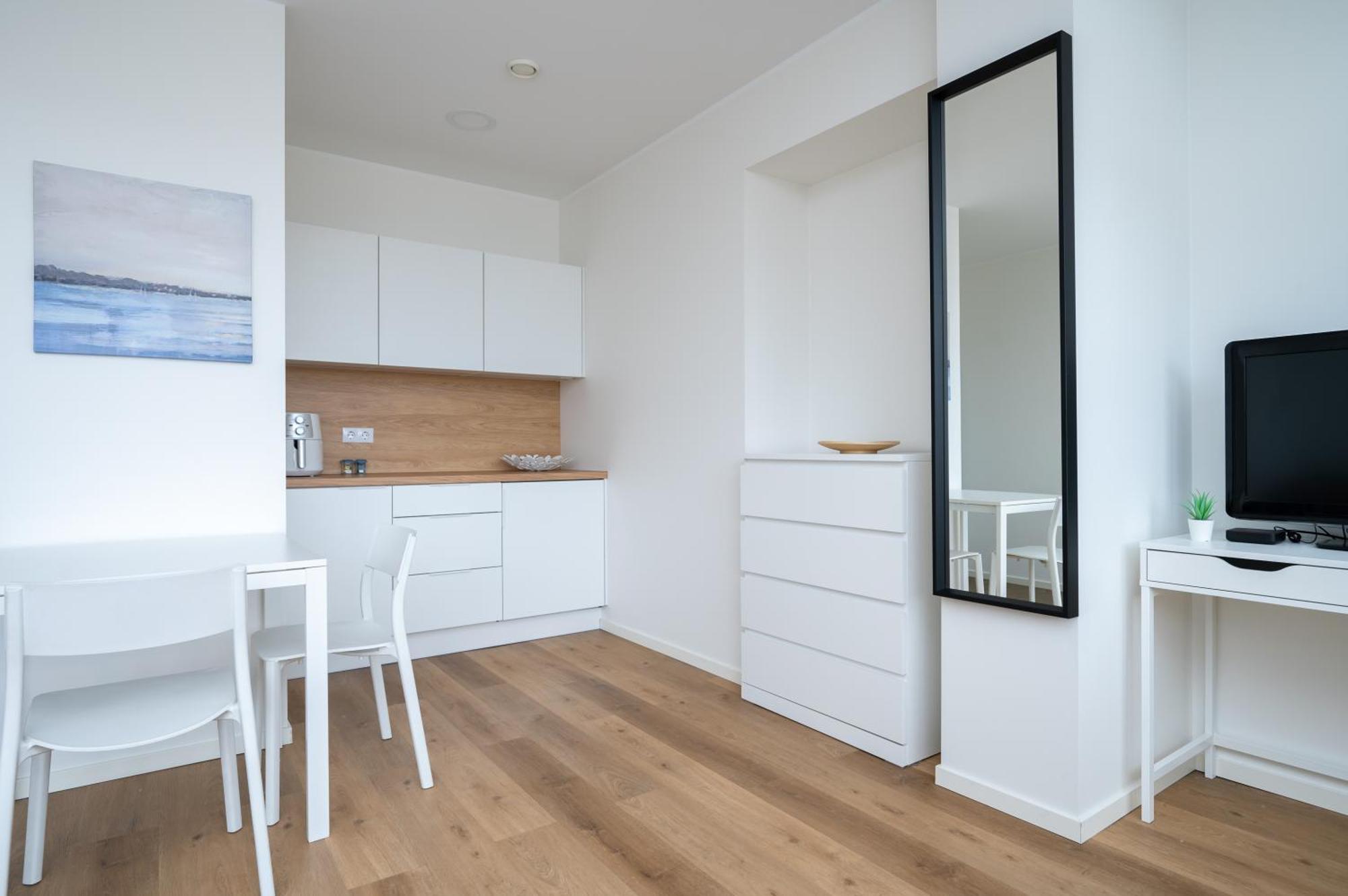 Hilltop Apartments - Studio Rooms In City Centre Tallinn Luaran gambar